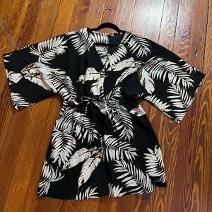 Black and Cream Leaf Print Kimono Dress